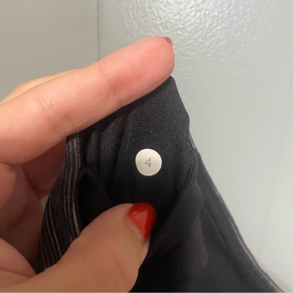Lululemon Wunder Under Heathered Gray Black Tights Leggings Size 4